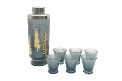 Lot 289 - A NOVELTY COCKTAIL SET