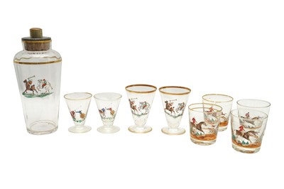 Lot 290 - AN ART DECO COCKTAIL SET
