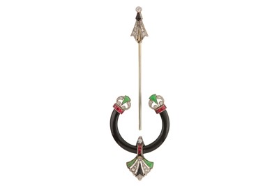 Lot 45 - AN ONYX, DIAMOND AND JADE PIN