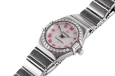 Lot 357 - OMEGA. A LADIES DIAMOND SET WRISTWATCH