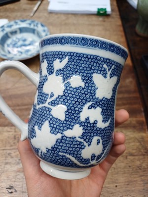 Lot 421 - THREE CHINESE BLUE AND WHITE PIECES
