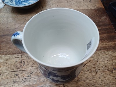 Lot 421 - THREE CHINESE BLUE AND WHITE PIECES