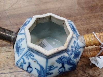 Lot 421 - THREE CHINESE BLUE AND WHITE PIECES