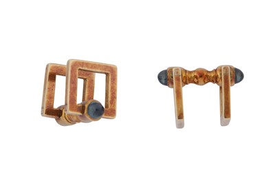 Lot 318 - A PAIR OF SQUARE-DESIGNED SAPPHIRE CUFFLINKS