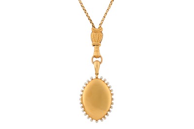 Lot 38 - AN ENAMEL AND DIAMOND LOCKET NECKLACE