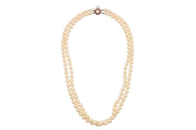 Lot 119 - A DOUBLE-STRAND CULTURED PEARL NECKLACE
