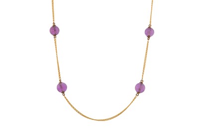 Lot 182 - AN AMETHYST CHAIN NECKLACE
