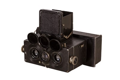 Lot 27 - A Rollei Heidoscop Stereoscopic Camera