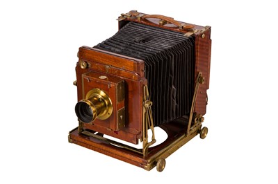 Lot 20 - A Thornton Pickard Half Plate Royal Ruby Field Camera