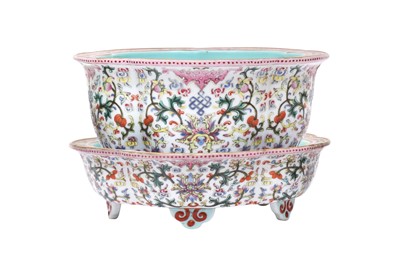 Lot 945 - A CHINESE FAMILLE-ROSE WHITE-GROUND JARDINIÈRE AND STAND