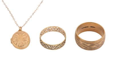 Lot 13 - A GROUP OF JEWELLERY