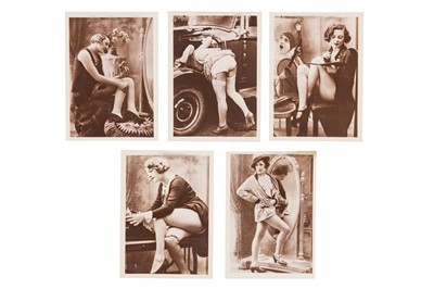 Lot 39 - GLAMOUR, 1920s