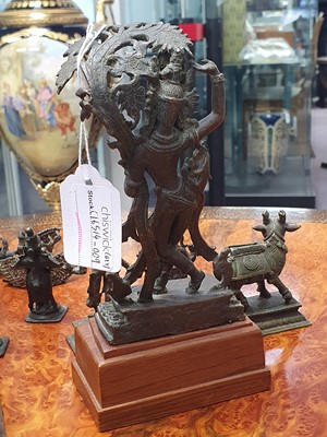 Lot 343 - A MISCELLANEOUS GROUP OF BRONZE HINDU AND BUDDHIST STATUETTES