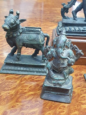 Lot 343 - A MISCELLANEOUS GROUP OF BRONZE HINDU AND BUDDHIST STATUETTES