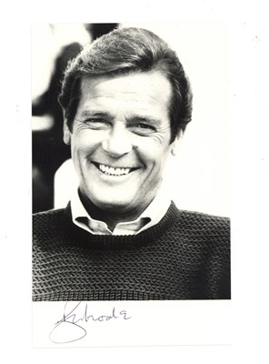 Lot 227 - Moore (Roger)