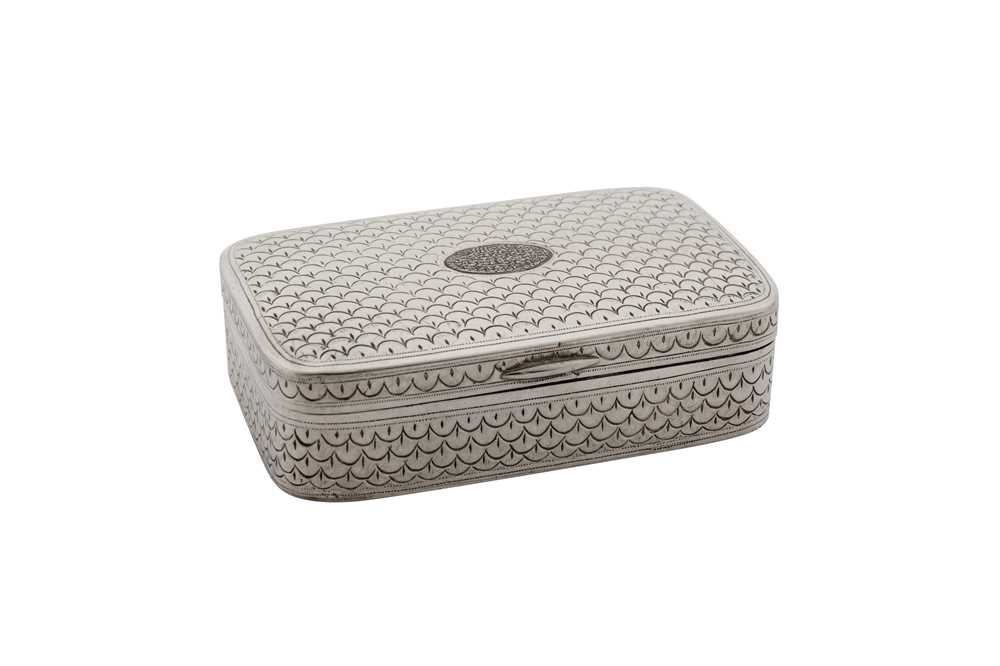 Lot 167 - An early 19th century Chinese export silver snuff box, Canton circa 1820