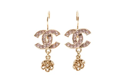 Lot 161 - Chanel Lilac CC Flower Drop Pierced Earrings