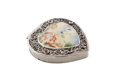 Lot 3 - An unusual and rare William and Mary silver, filigree, and enamel snuff box, possibly London circa 1690 marked IM incuse (untraced)
