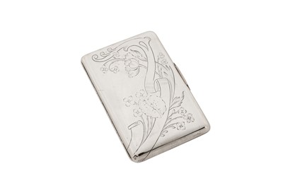 Lot 329 - An early 20th century Russian 84 zolotnik silver cigarette case, Moscow post-1908 by Grigory Sbitnev