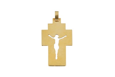 Lot 155 - A PIERCED CROSS PENDANT