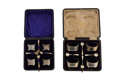 Lot 141 - Two cased sets of Edwardian / George V sterling silver salts