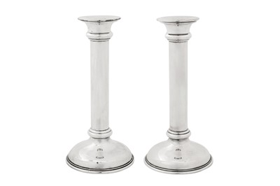 Lot 322 - A pair of Elizabeth II Scottish sterling silver candlesticks, Edinburgh 2000 by Hamilton and Inches