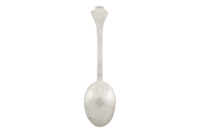 Lot 299 - A Charles II provincial silver spoon, Exeter dated 1675 by ‘S’