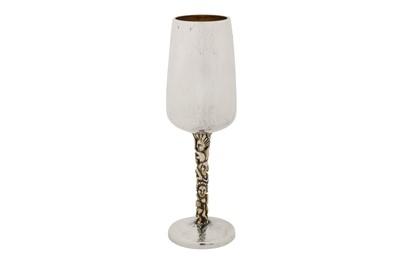 Lot 318 - An Elizabeth II modernist parcel gilt sterling silver goblet, London 1975 by Stuart Devlin (1931-2018)