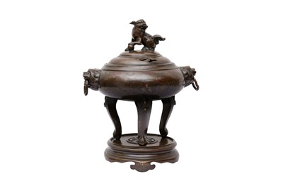 Lot 185 - A VIETNAMESE SILVER- AND COPPER-INLAID BRONZE CENSER, COVER AND STAND