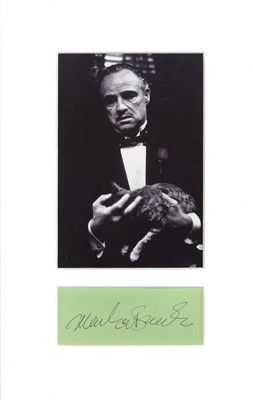 Lot 104 - Brando (Marlon)
