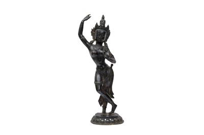 Lot 549 - A NEPALESE BRONZE FIGURE OF DANCING TARA