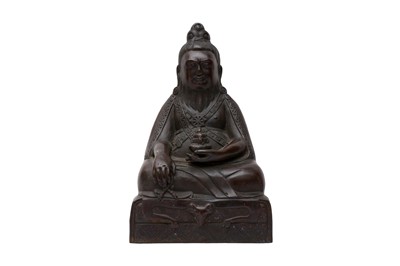 Lot 544 - A TIBETAN BRONZE FIGURE OF LAMA