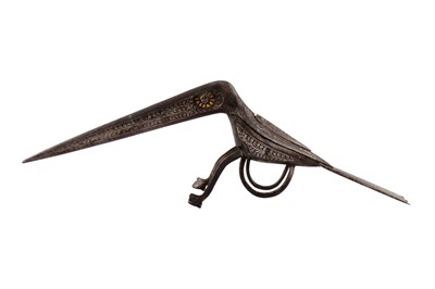 Lot 140 - A PAIR 19TH CENTURY NORTH INDIAN KOFTGARI BIRD SHAPED CALLIGRAPHER'S SCISSORS