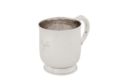 Lot 410 - A George I Scottish silver small mug, Edinburgh 1725 by Alexander Kincaid