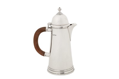 Lot 330 - A George VI sterling silver coffee pot, Chester 1937 by Jay, Richard Attenborough Co Ltd