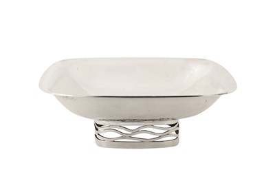 Lot 311 - An Elizabeth II modernist sterling silver fruit bowl, London 1974 by John Michael Driver