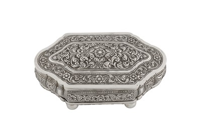 Lot 146 - An early 20th century Ceylonese (Sri Lankan) unmarked silver lime box, Kandy circa 1920