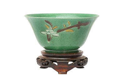 Lot 33 - A CHINESE FAMILLE-VERTE 'BRINJAL' BOWL