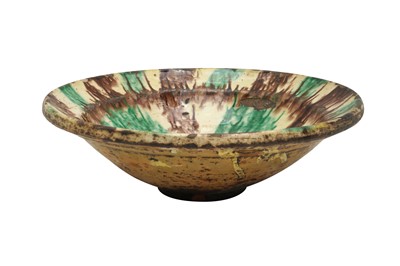 Lot 209 - A WESTERN MEDITERRANEAN POTTERY BOWL, 18TH/19TH CENTURY