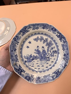 Lot 435 - TWO CHINESE EXPORT BLUE AND WHITE DISHES
