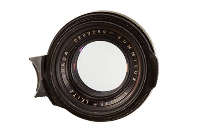 Lot 155 - A Leitz 35mm f/1.4 Summilux Infinity Lock Lens