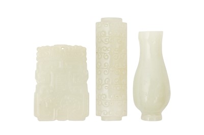 Lot 557 - THREE CHINESE JADE CARVINGS