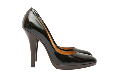 Lot 388 - Yves Saint Laurent Black Decollete Heeled Pump - Size 35