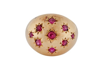 Lot 110 - A RUBY RING
