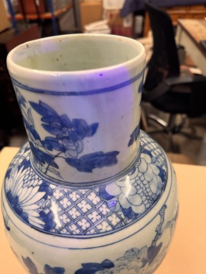 Lot 460 - A CHINESE BLUE AND WHITE BALUSTER VASE AND COVER