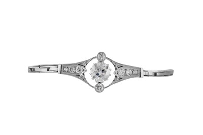 Lot 10 - A DIAMOND BRACELET
