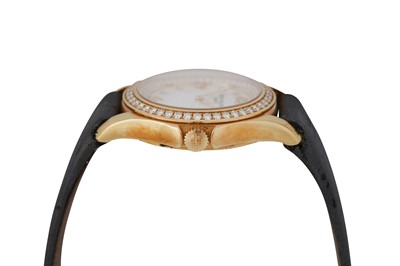 Lot 346 - PATEK PHILIPPE CALATRAVA - LADIES