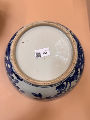 Lot 453 - A CHINESE BLUE AND WHITE 'BIRDS AND BLOSSOMS' BOWL