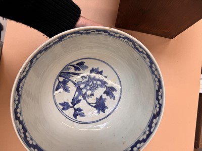 Lot 453 - A CHINESE BLUE AND WHITE 'BIRDS AND BLOSSOMS' BOWL