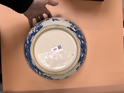 Lot 453 - A CHINESE BLUE AND WHITE 'BIRDS AND BLOSSOMS' BOWL